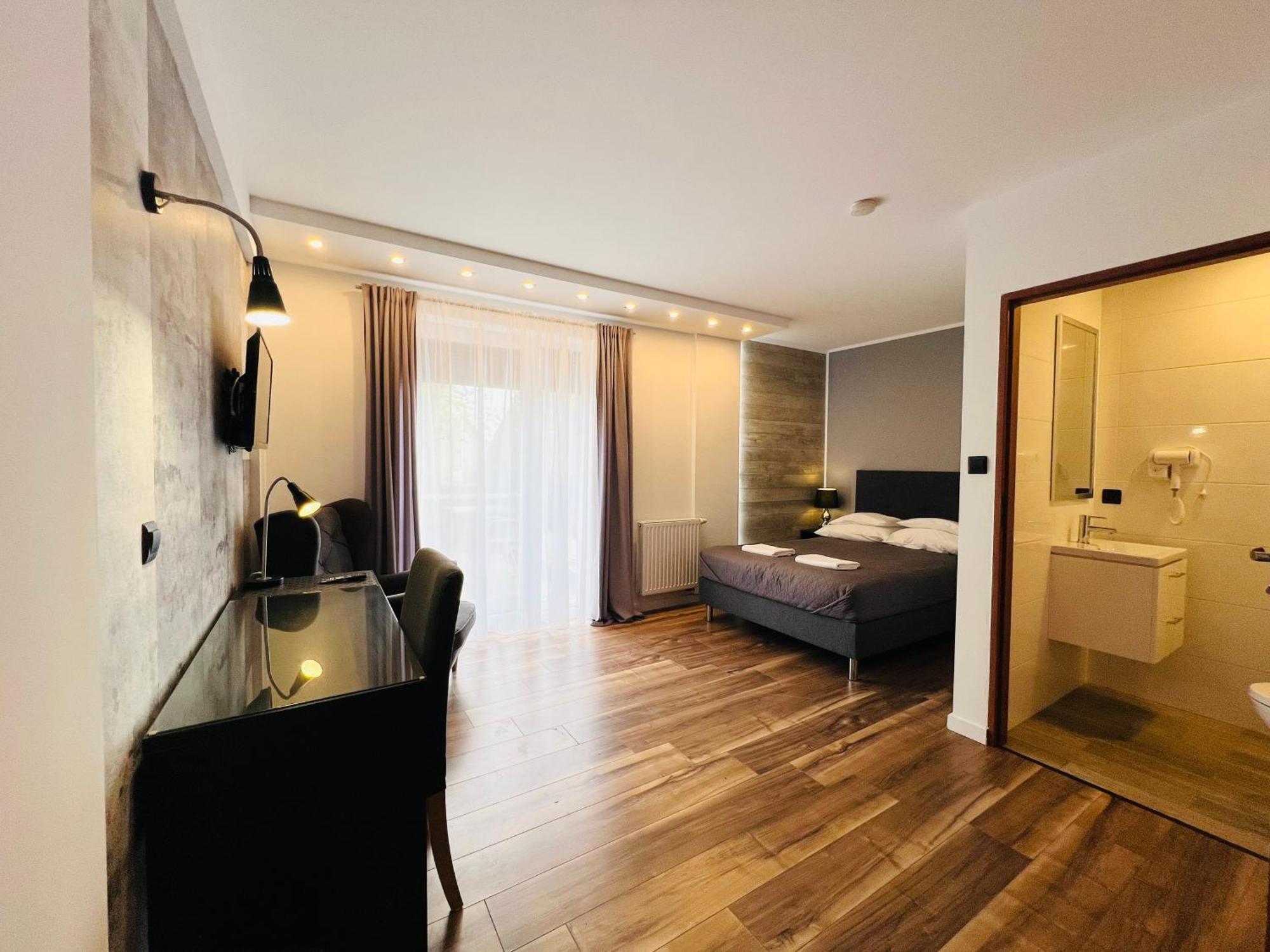 Miramar Pensjonat- Adults Only -Kuchnia, Parking-Grupa Hotelowa Plazowelove كرينيتا مورسكا المظهر الخارجي الصورة